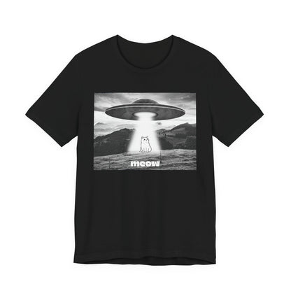 Funny Alien Cat Tee, Unisex Graphic T-Shirt, UFO Lover Gift, Cute Cat Shirt, Quirky Humor Tee, Perfect for Cat Lovers